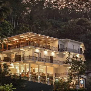 4* Hotel Hills