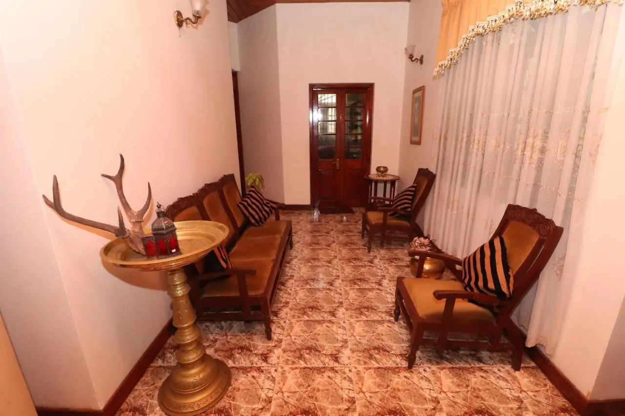 Yoho Granary Homestay 康提 招待所