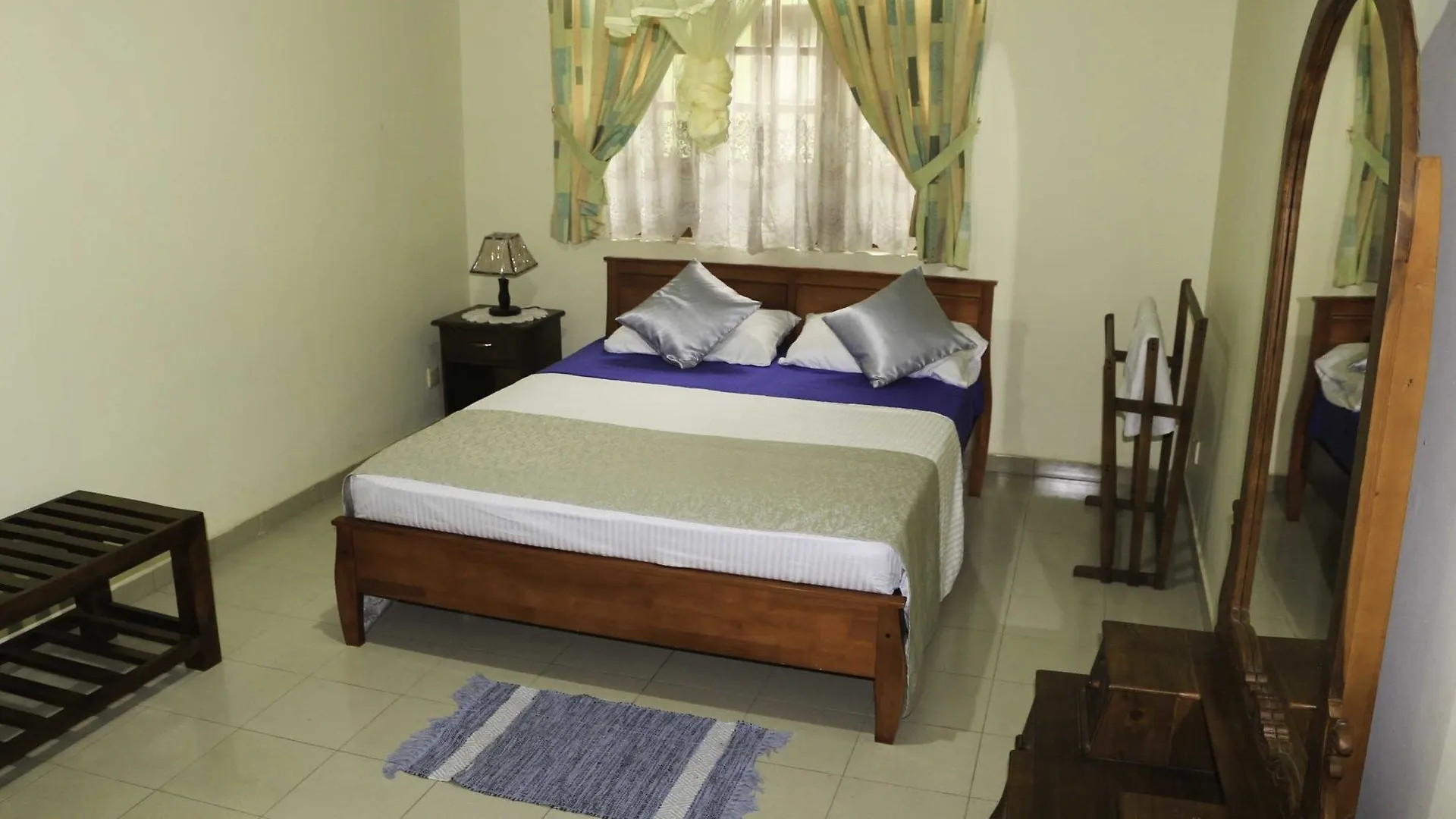 Yoho Granary Homestay 康提